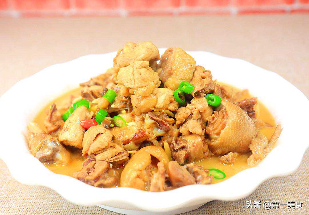 炖鸡时，千万不要直接下锅炖，多加这两步，鲜嫩入味，不腥不柴