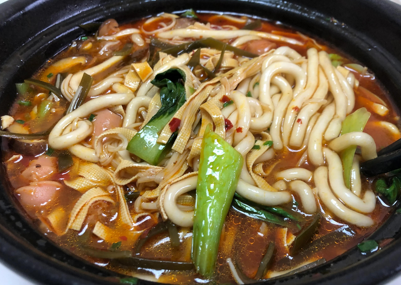 15元做一锅土豆面，很滑很辣，很香，吃完全身暖洋洋的