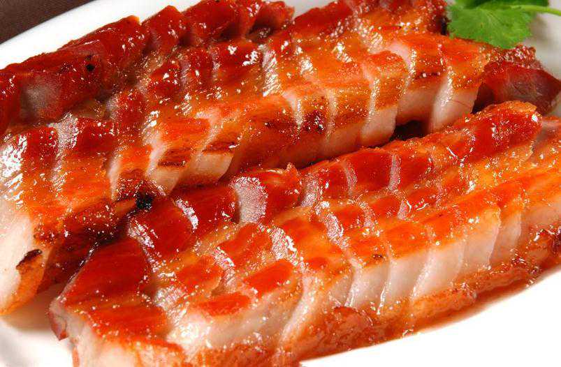 广东特色烤肉 肉质外焦里嫩，食之咸甜可口，每家生意天天爆满