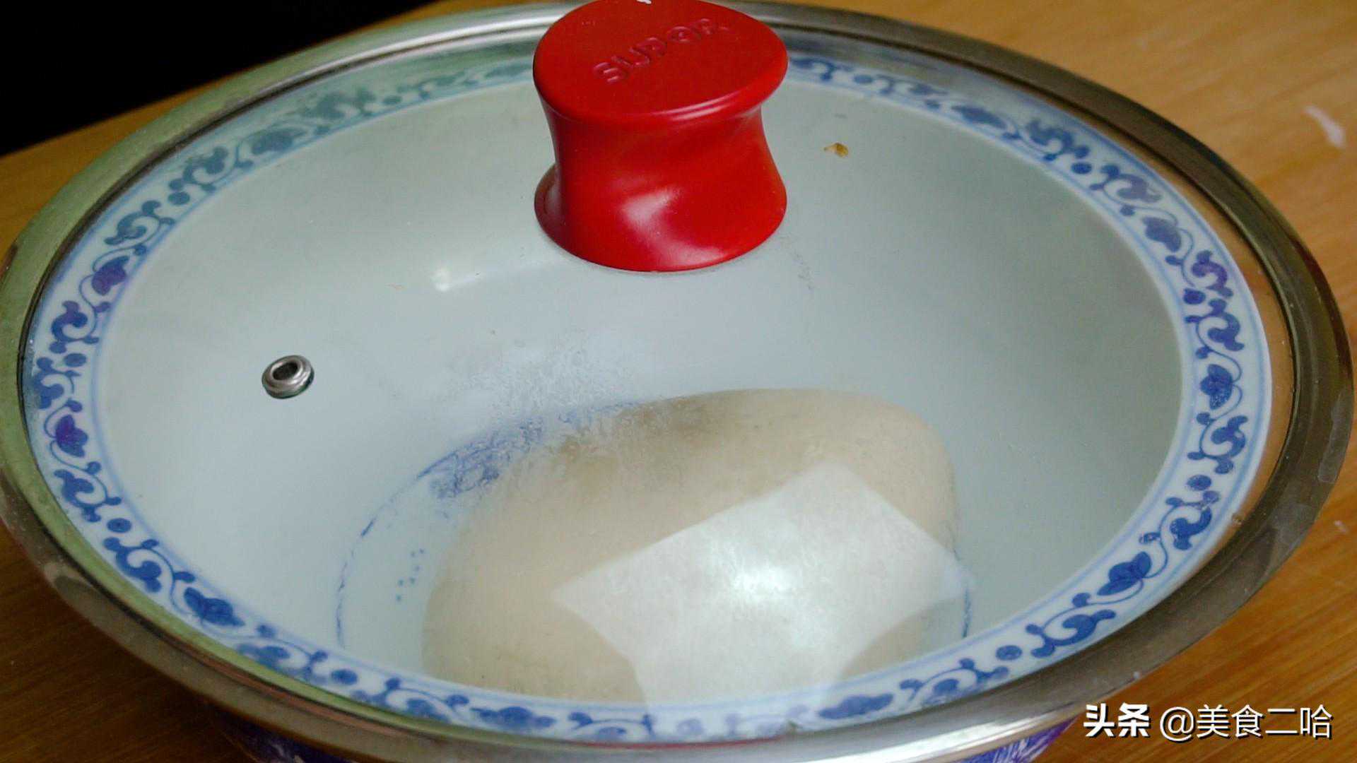 1碗面粉加1个鸡蛋，在家做咸香大麻花，一次做2锅，比油条还好吃