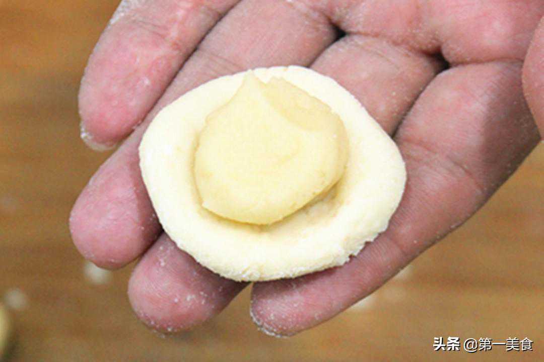 自从学会这种和面方法，我一口气做了5种宫廷酥，入口即化酥掉渣