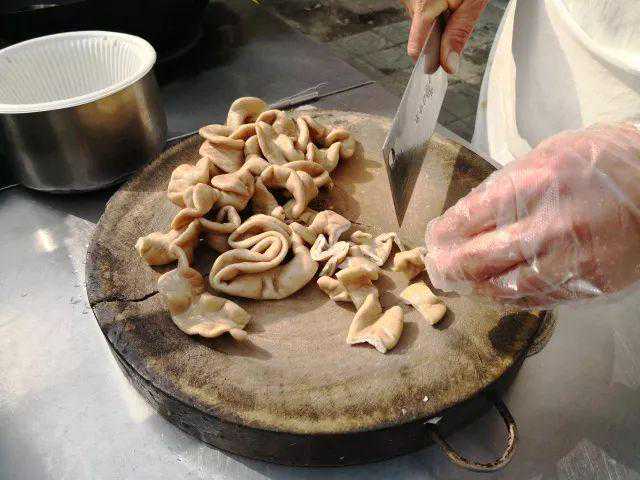 鲜香味美，风味独特的红烧大肠，制作过程公开透明干净卫生