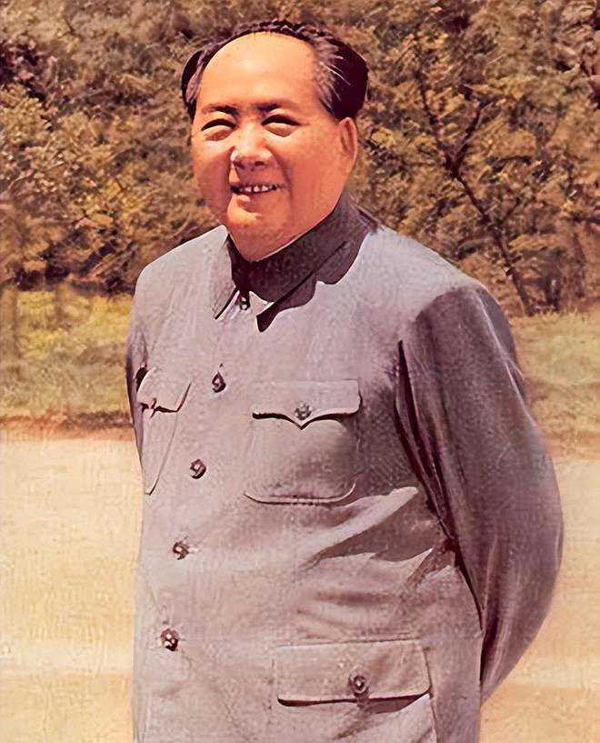 1971年，毛主席突然提起一个人，黄永胜冷汗直流，主席提到了谁？
