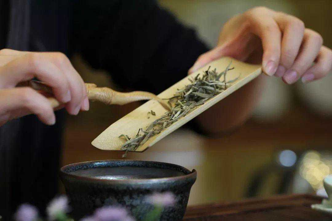 千叶豆腐这样做，鲜辣开胃，口感Q弹，多吃两碗米饭没问题