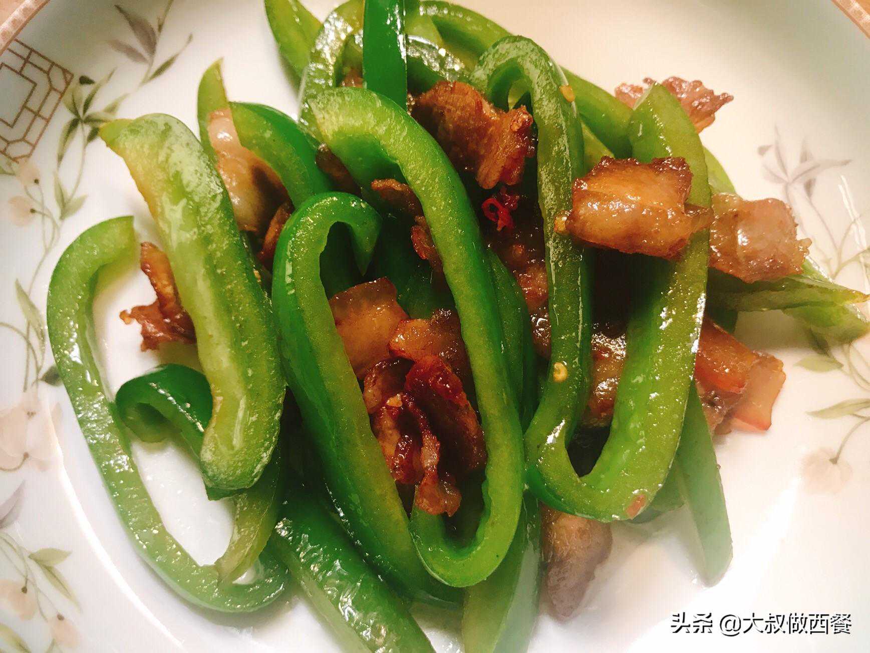青椒怎么做好吃？教你做一道家常青椒炒五花肉，开胃又下饭