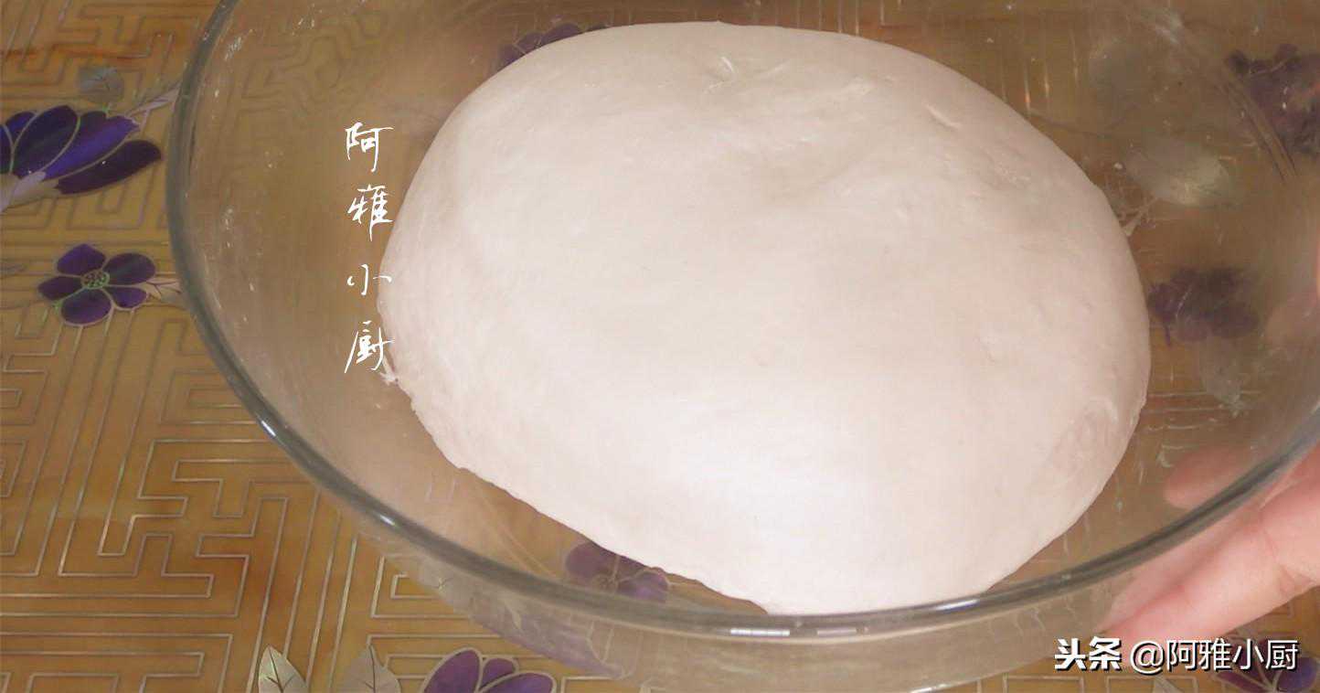 想吃发面饼不要去买了，告诉你简单的做法，蓬松暄软，一锅不够吃