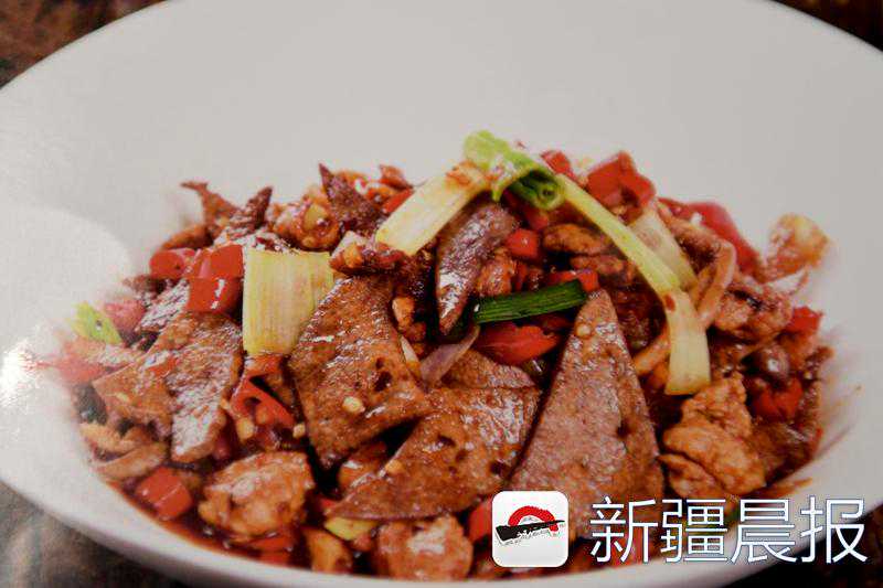 刀拍前男友、一顿乱炒！店家们，这菜名还能起得再任性点不？