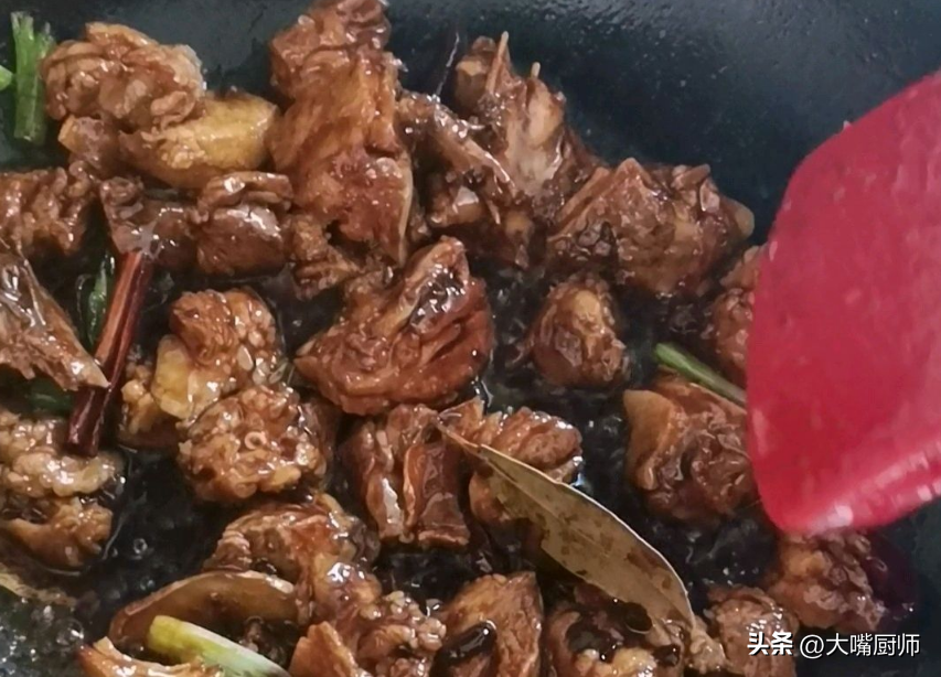 买羊肉时，要分清“羊前腿”和“羊后腿”，区别挺大，不花冤枉钱