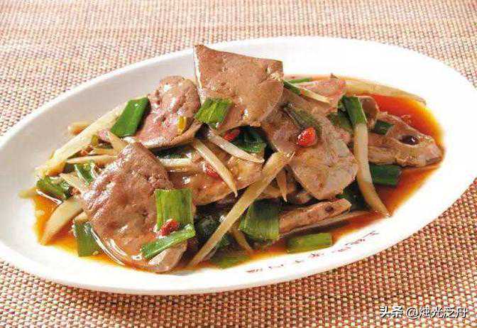 美食推荐：秘制红扒羊脸、茄子土豆烧鱼籽、炒鲜羊肝制作方法