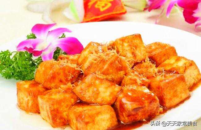 家庭版红烧鸡蛋豆腐，村宴老师傅教的做法，比酒店大厨做的还好吃
