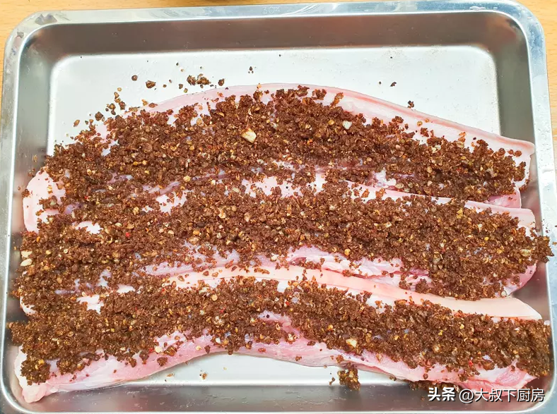 没有高科技！大叔教你秘制咸猪肉，好吃顺口，口齿留香，还很简单