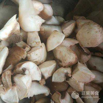 家常小炒，白玉菇辣椒炒肉