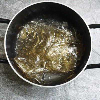 水晶球圣诞杯子蛋糕