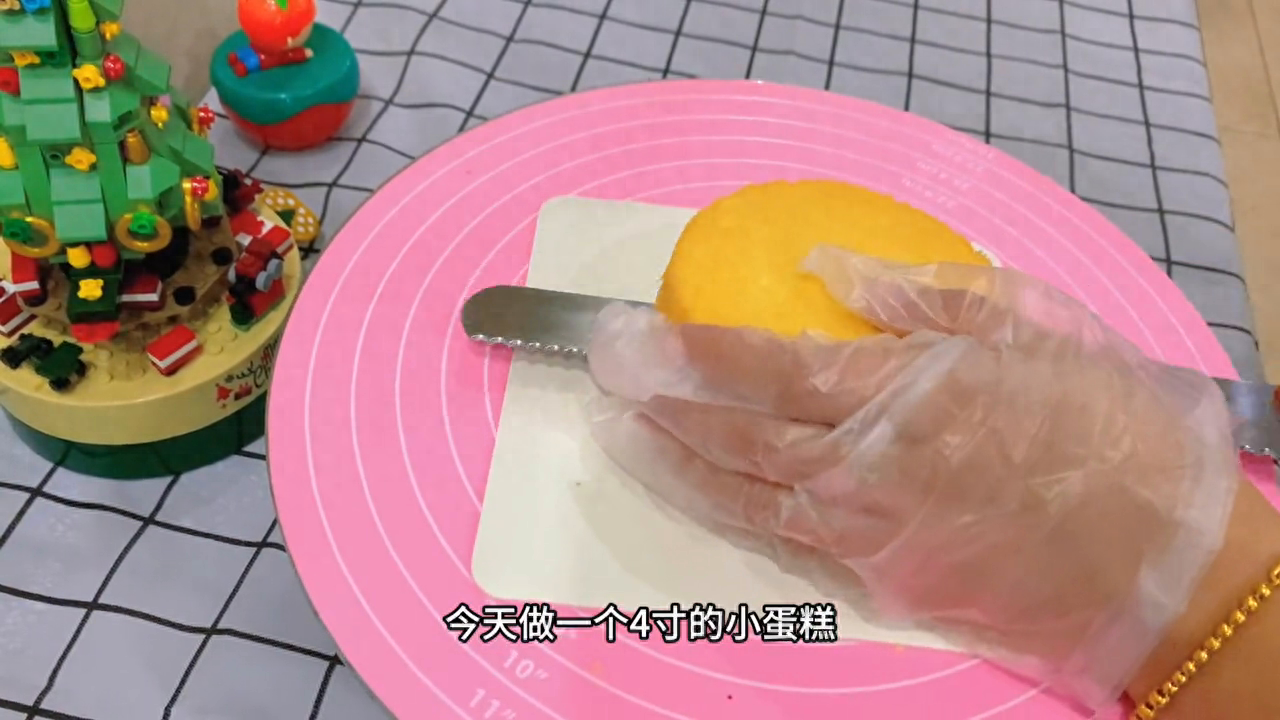为了孩子，我做了一个4寸的小蛋糕