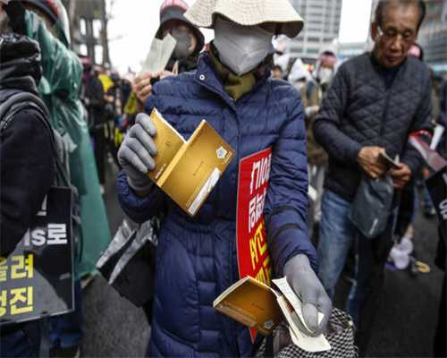 麻 辣 爆 全 丁 （ 四 川 风 味 爆 麻 辣 香 嫩 脆 ）